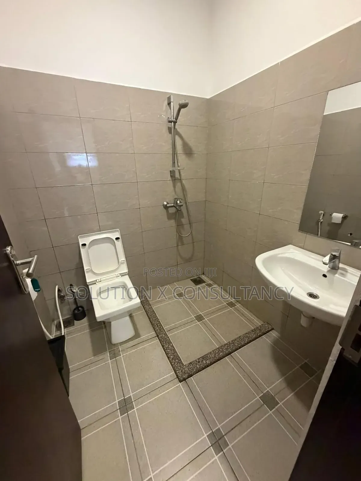 Furnished 4bdrm Villa in Masaki for rent