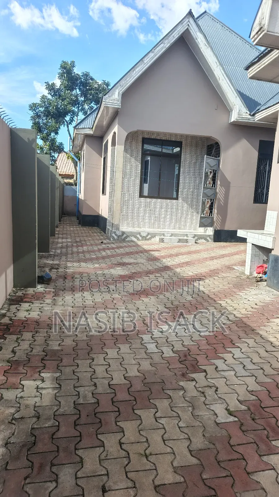 Furnished 4bdrm House in Nyakato for sale