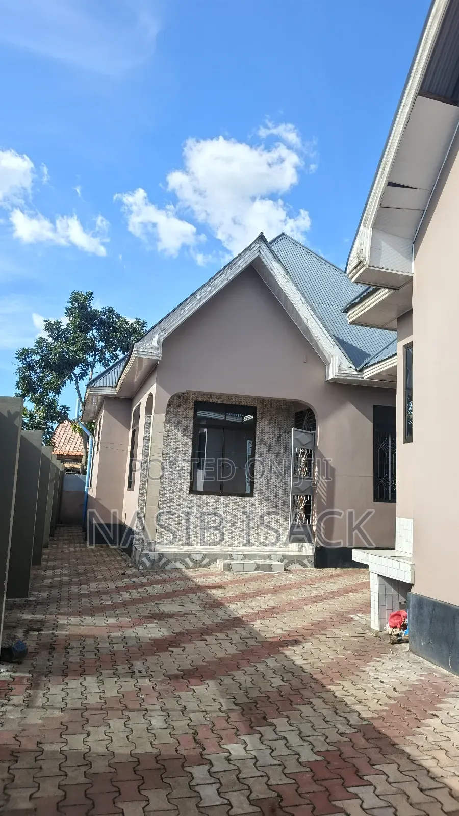 Furnished 4bdrm House in Nyakato for sale