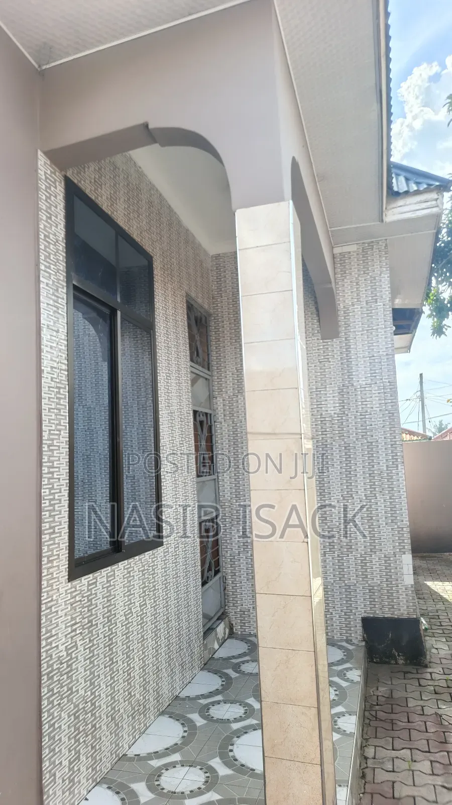 Furnished 4bdrm House in Nyakato for sale
