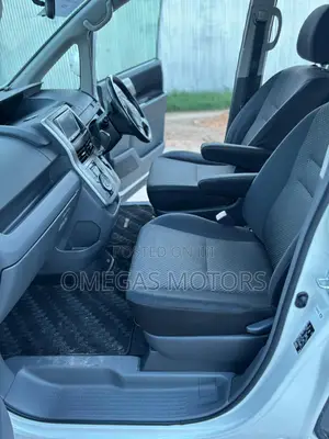 Toyota Noah 2.0 143hp AWD (7 Seater) 2009 Pearl