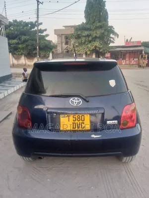 Toyota IST 2005 Black