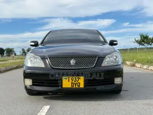 Toyota Crown Royale 2005 Black