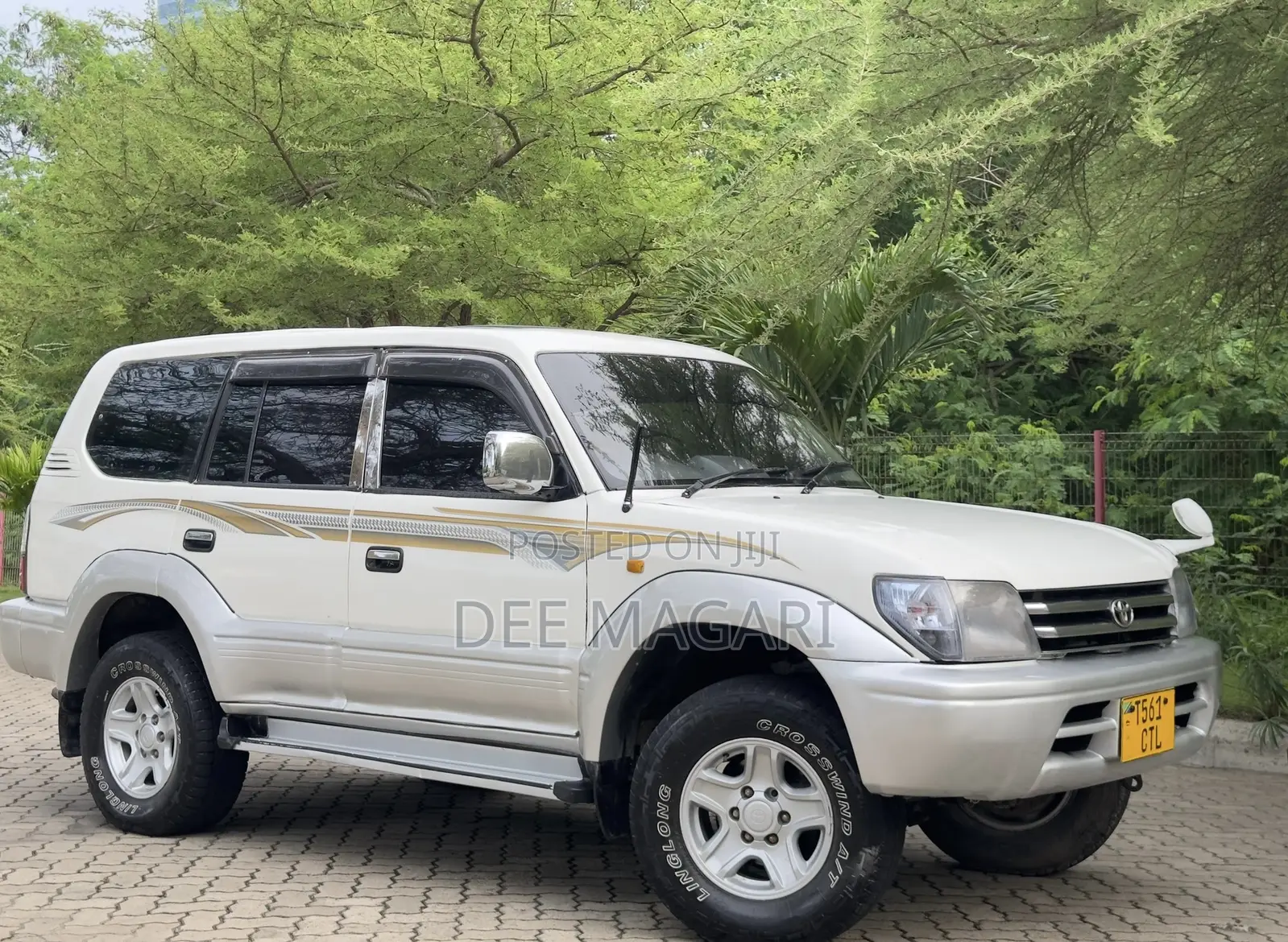 Toyota Land Cruiser Prado 1999 White