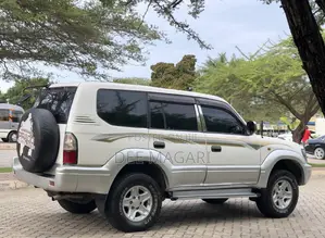Toyota Land Cruiser Prado 1999 White
