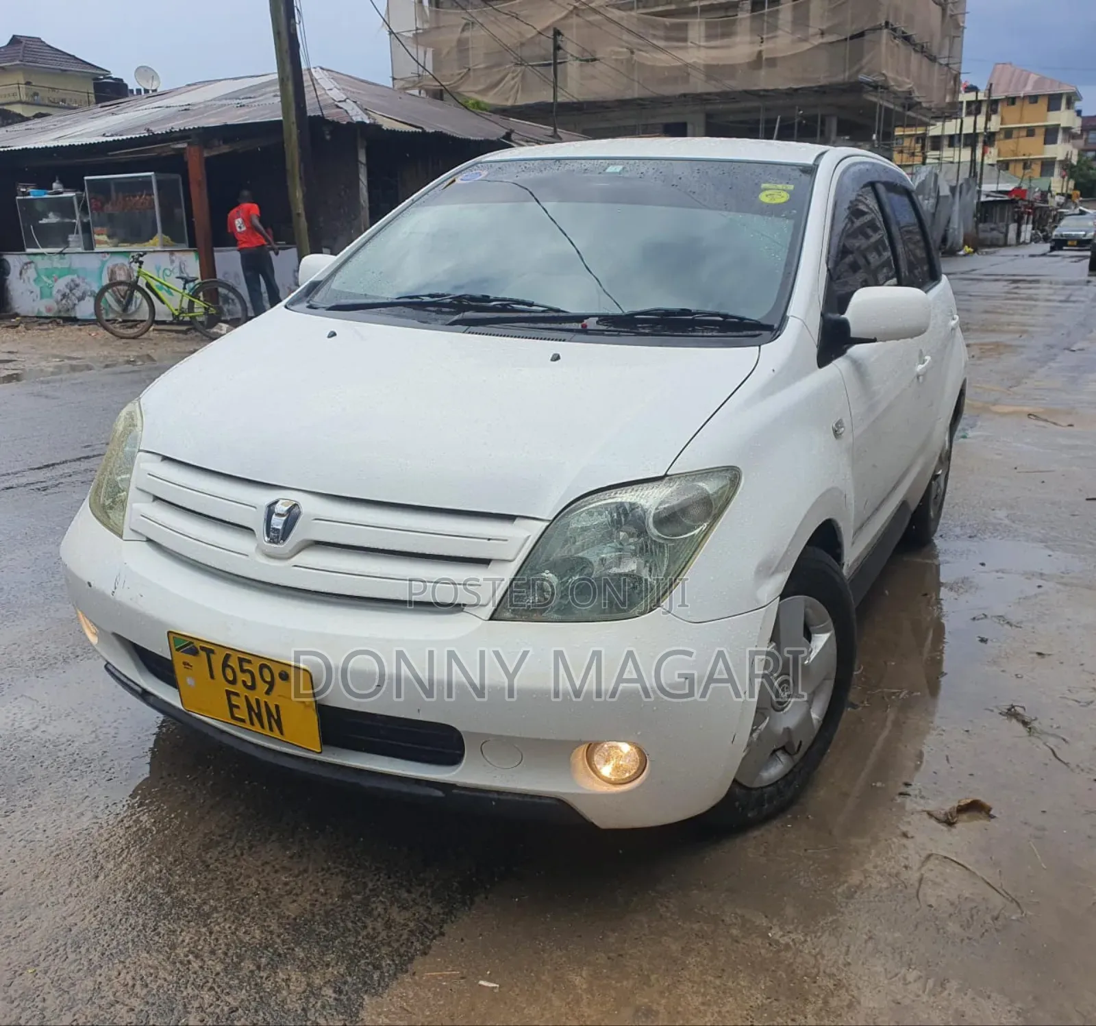 Toyota IST 2004 White
