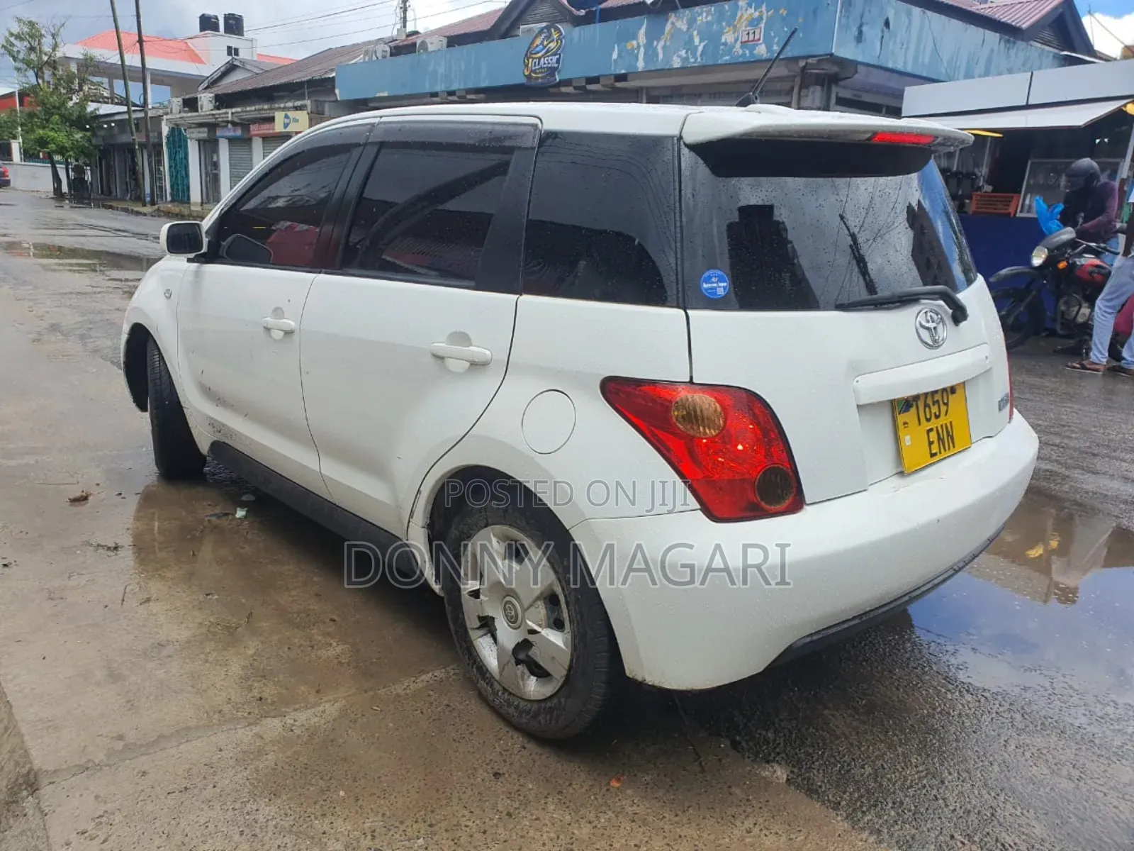 Toyota IST 2004 White