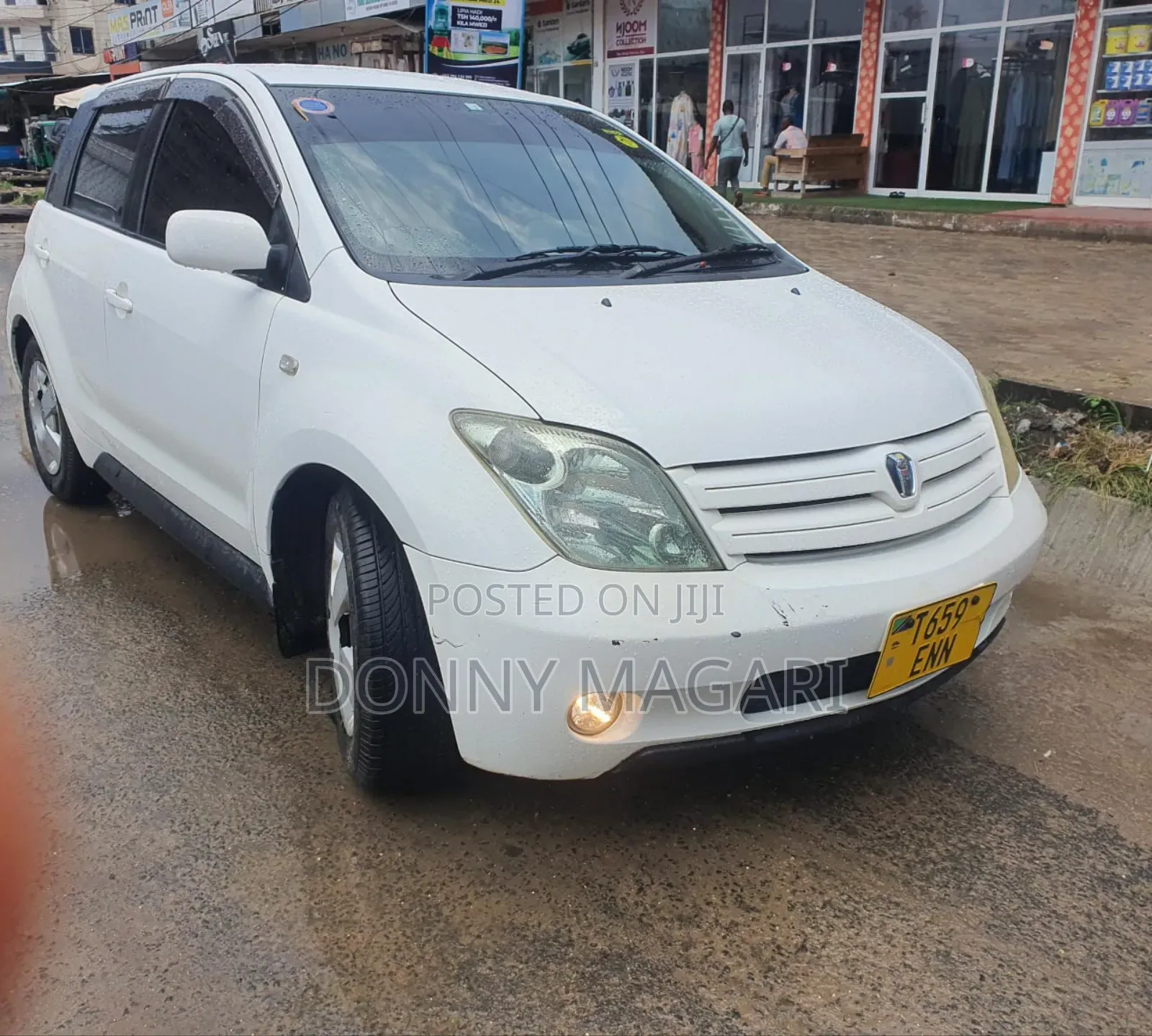 Toyota IST 2004 White