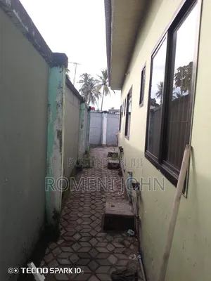 6bdrm House in Tanzania Daresalaam for sale
