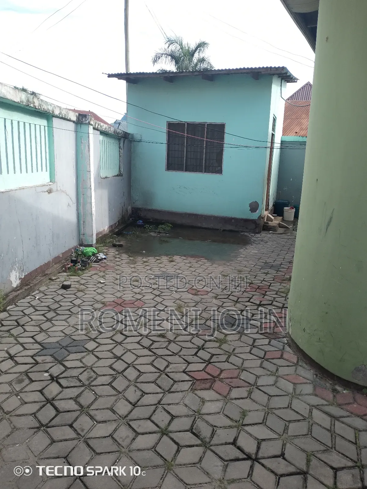 6bdrm House in Tanzania Daresalaam for sale