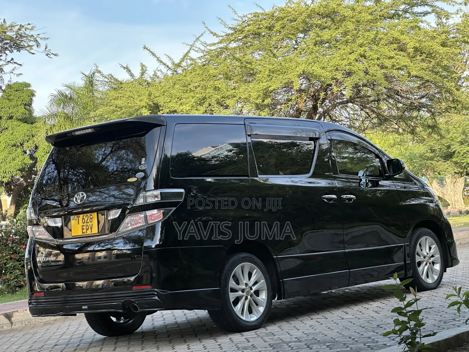 Toyota Alphard 2010 Black