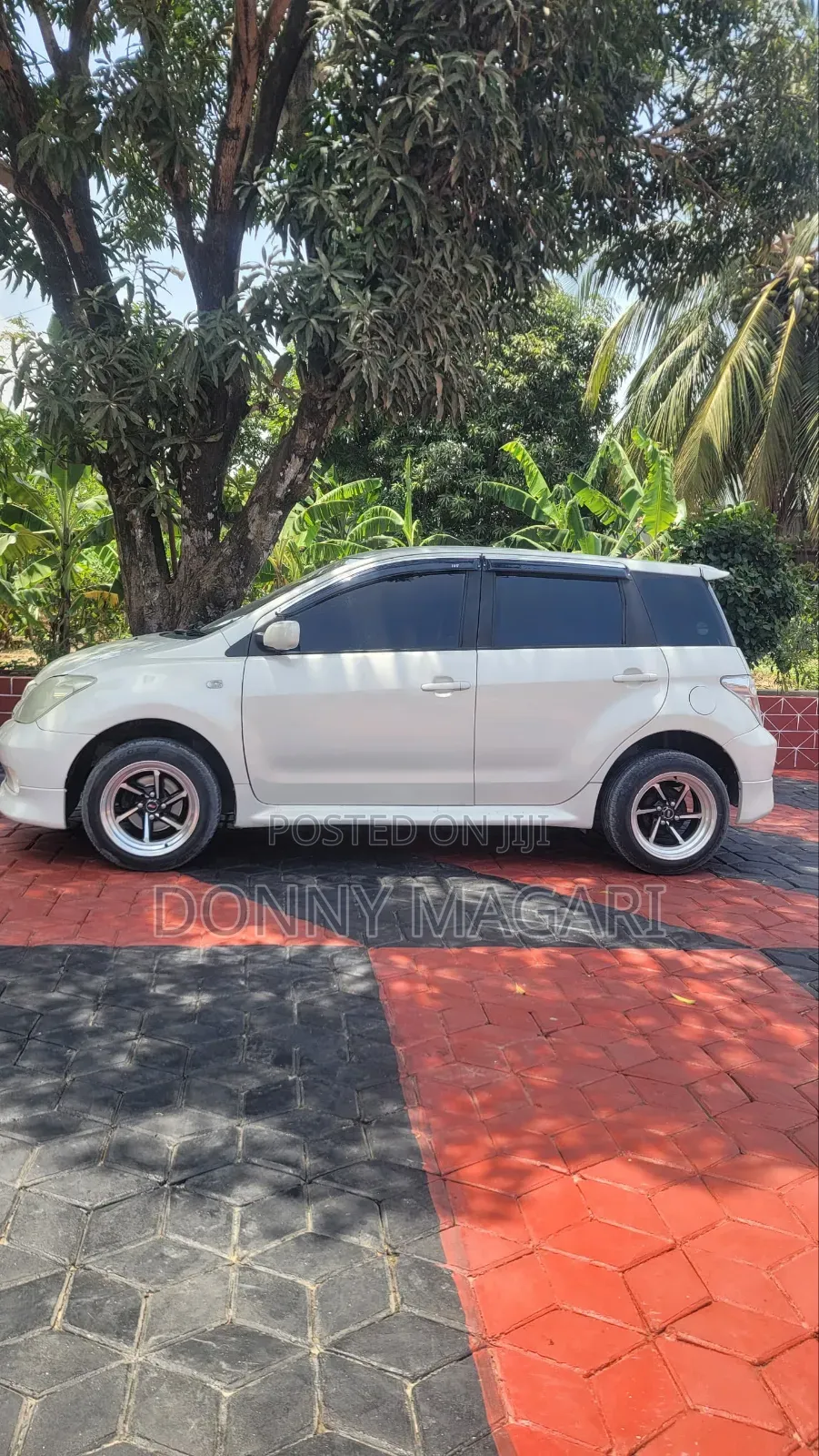 Toyota IST 2005 White