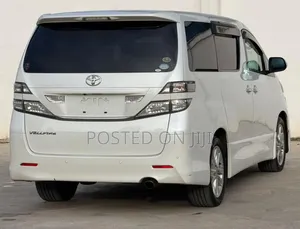 Toyota Alphard 2010 White