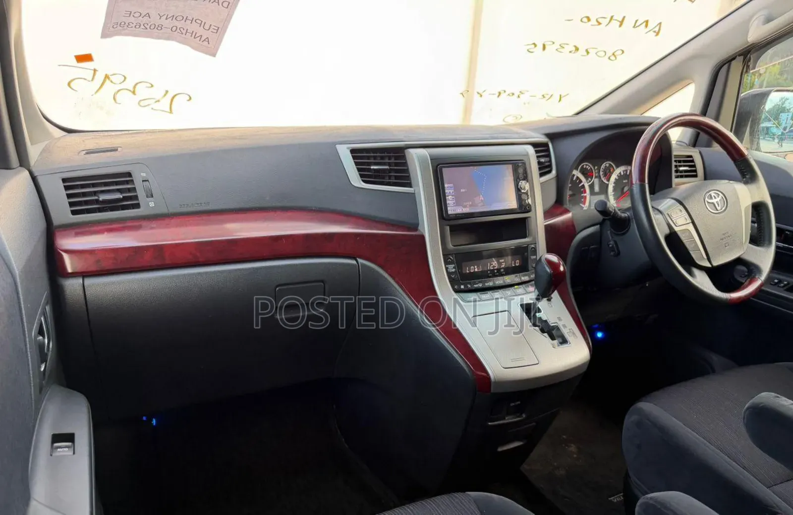 Toyota Alphard 2010 White
