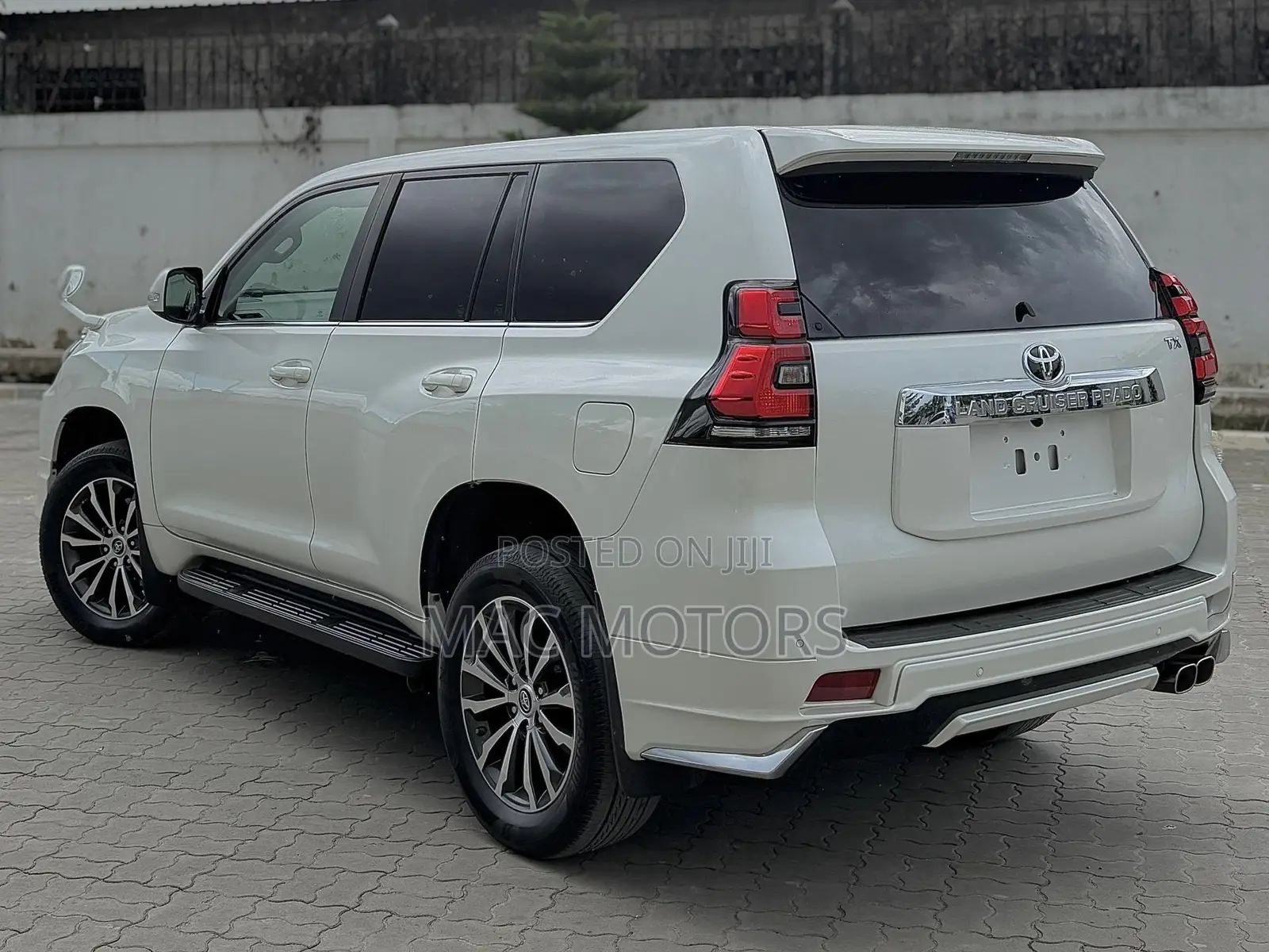 Toyota Land Cruiser Prado 2.8 2020 White
