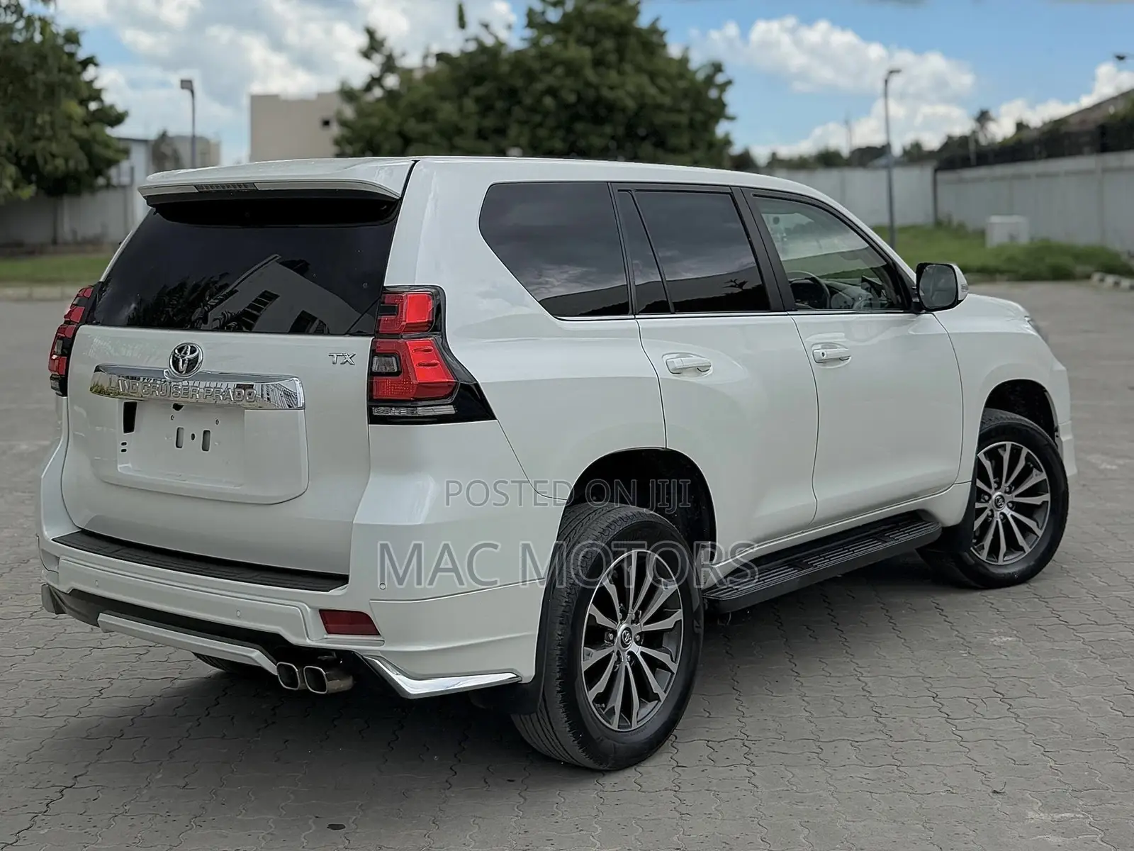 Toyota Land Cruiser Prado 2.8 2020 White