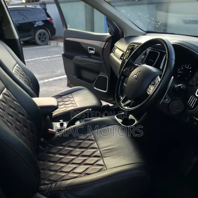 Mitsubishi Outlander 2016 Gray