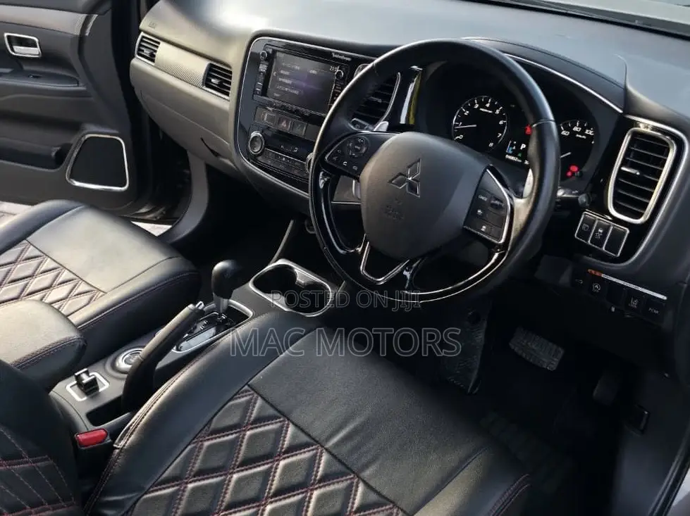 Mitsubishi Outlander 2016 Gray