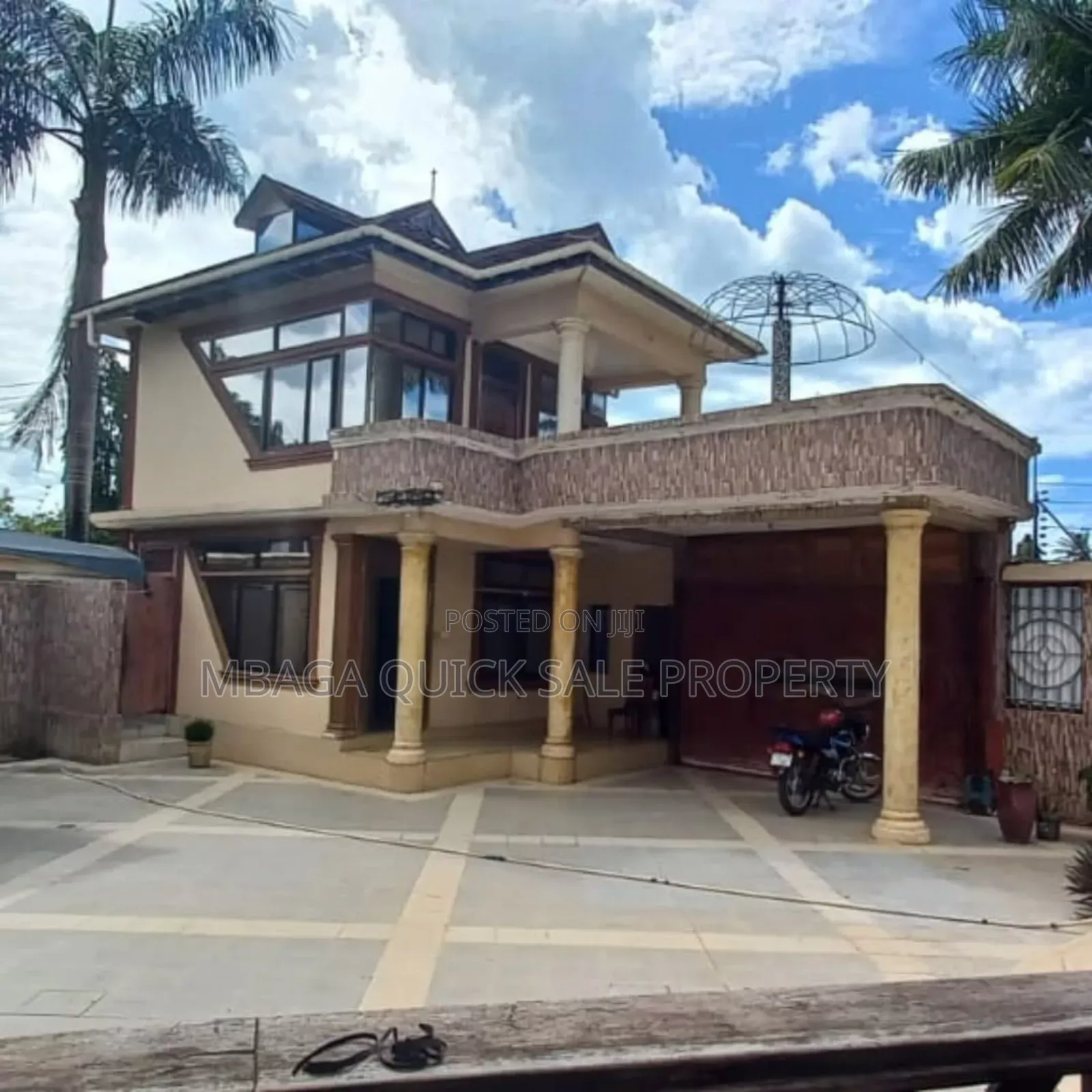 7bdrm House in Mikocheni for sale