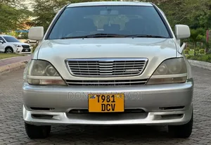 Toyota Harrier 2000 Silver