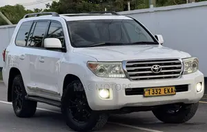 Toyota Land Cruiser 4.5 V8 VXR 2014 White