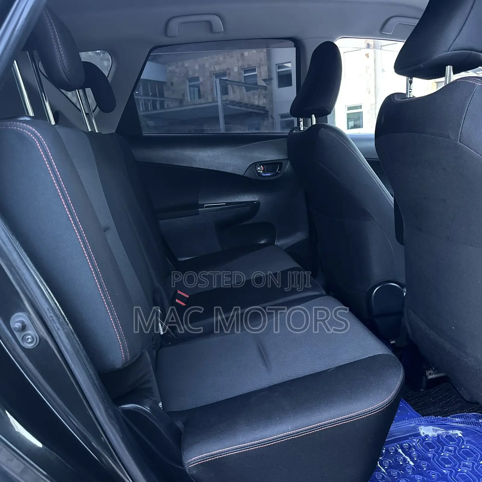 Toyota Ractis 2010 Black
