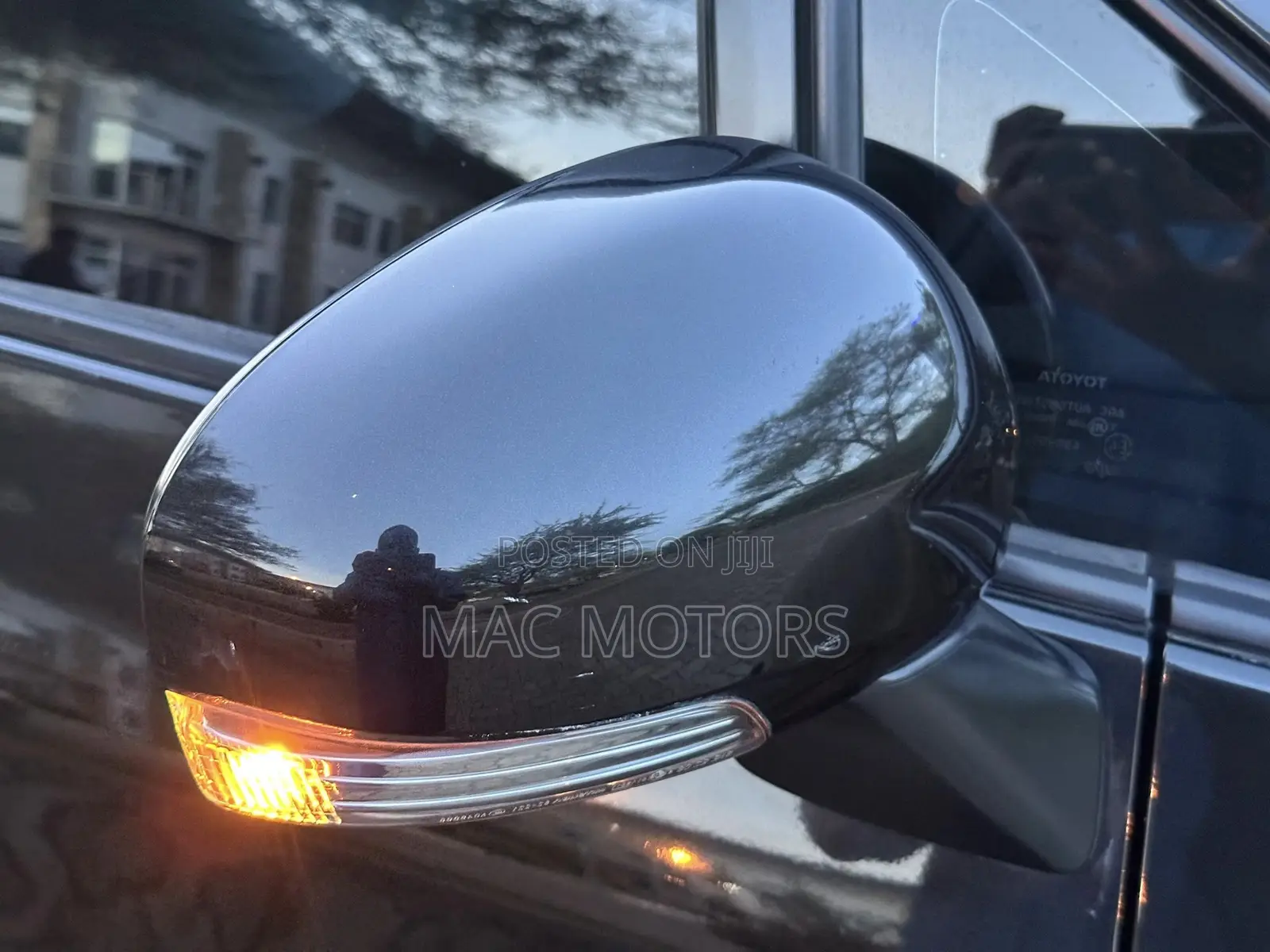 Toyota Ractis 2010 Black