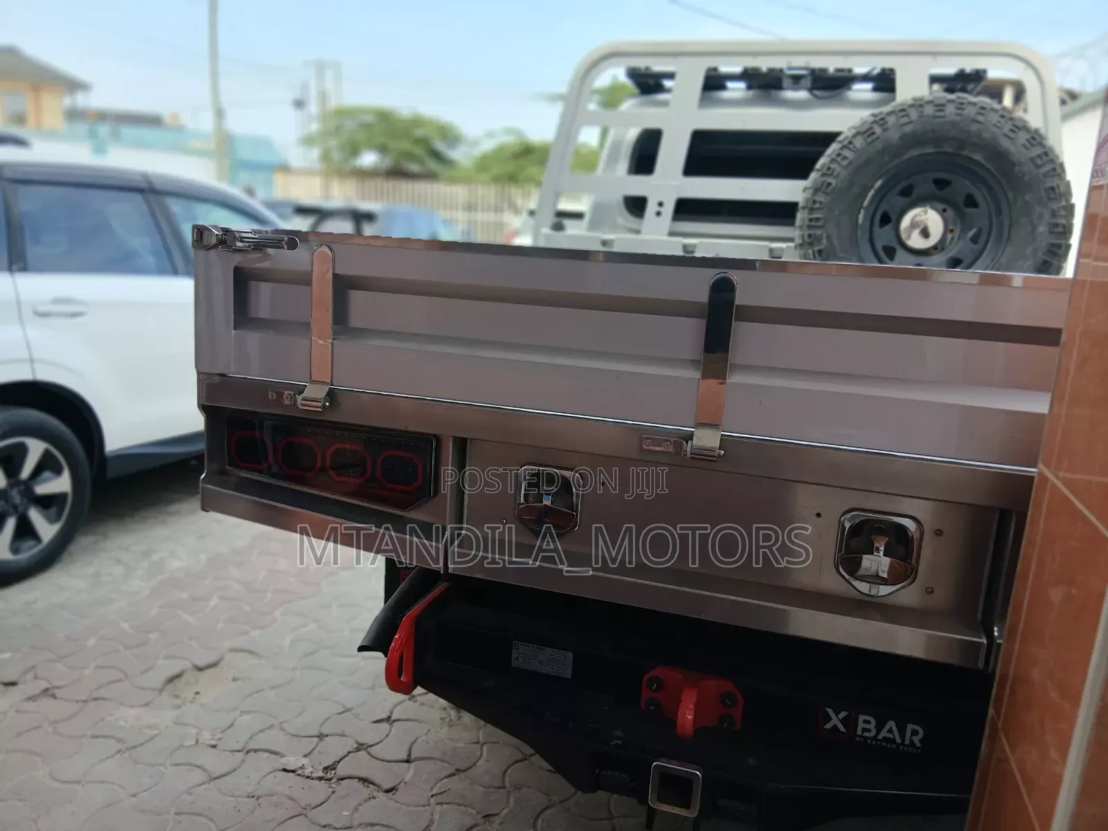 Toyota Land Cruiser LC300 2023 Gray