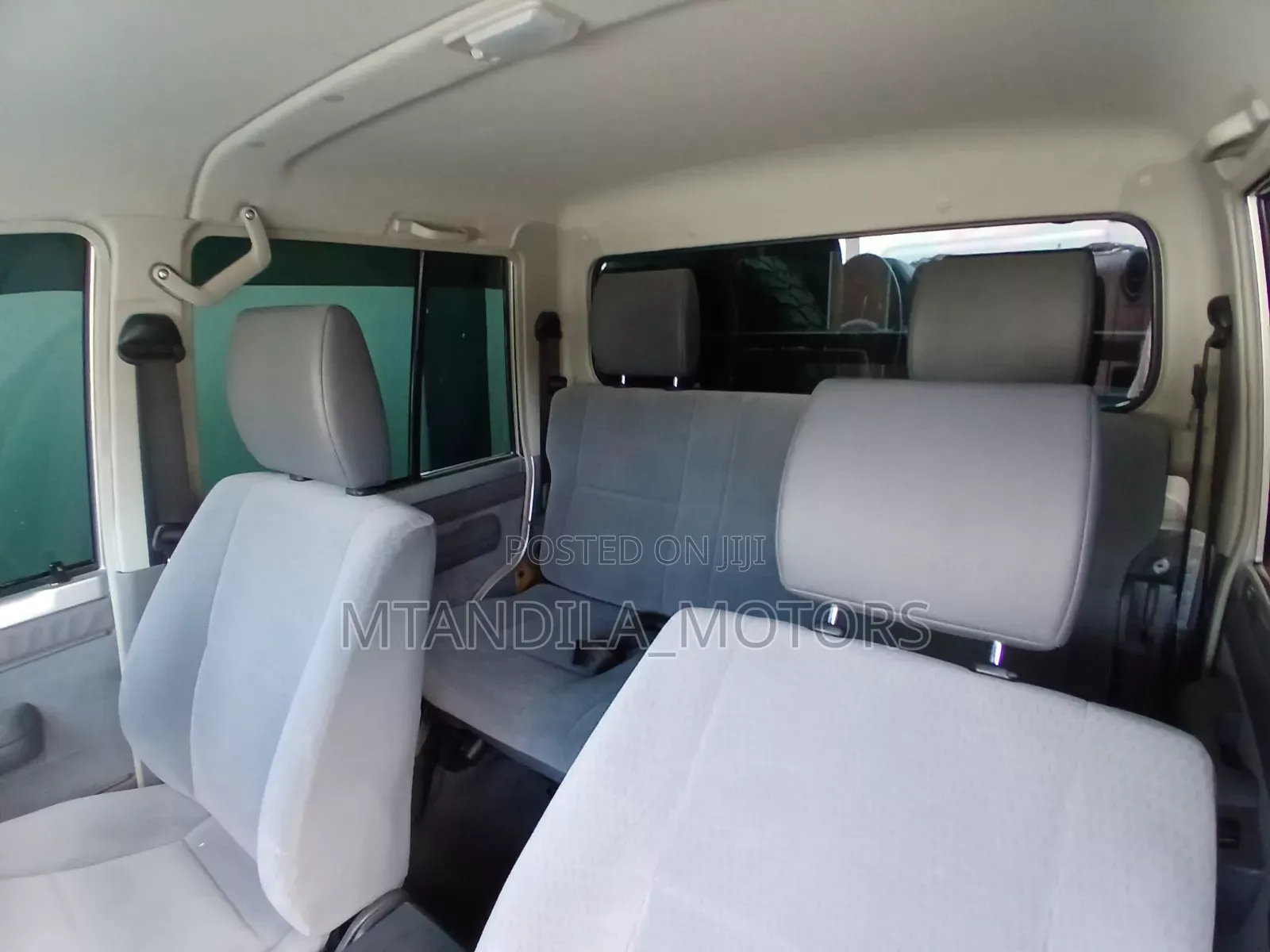 Toyota Land Cruiser LC300 2023 Gray