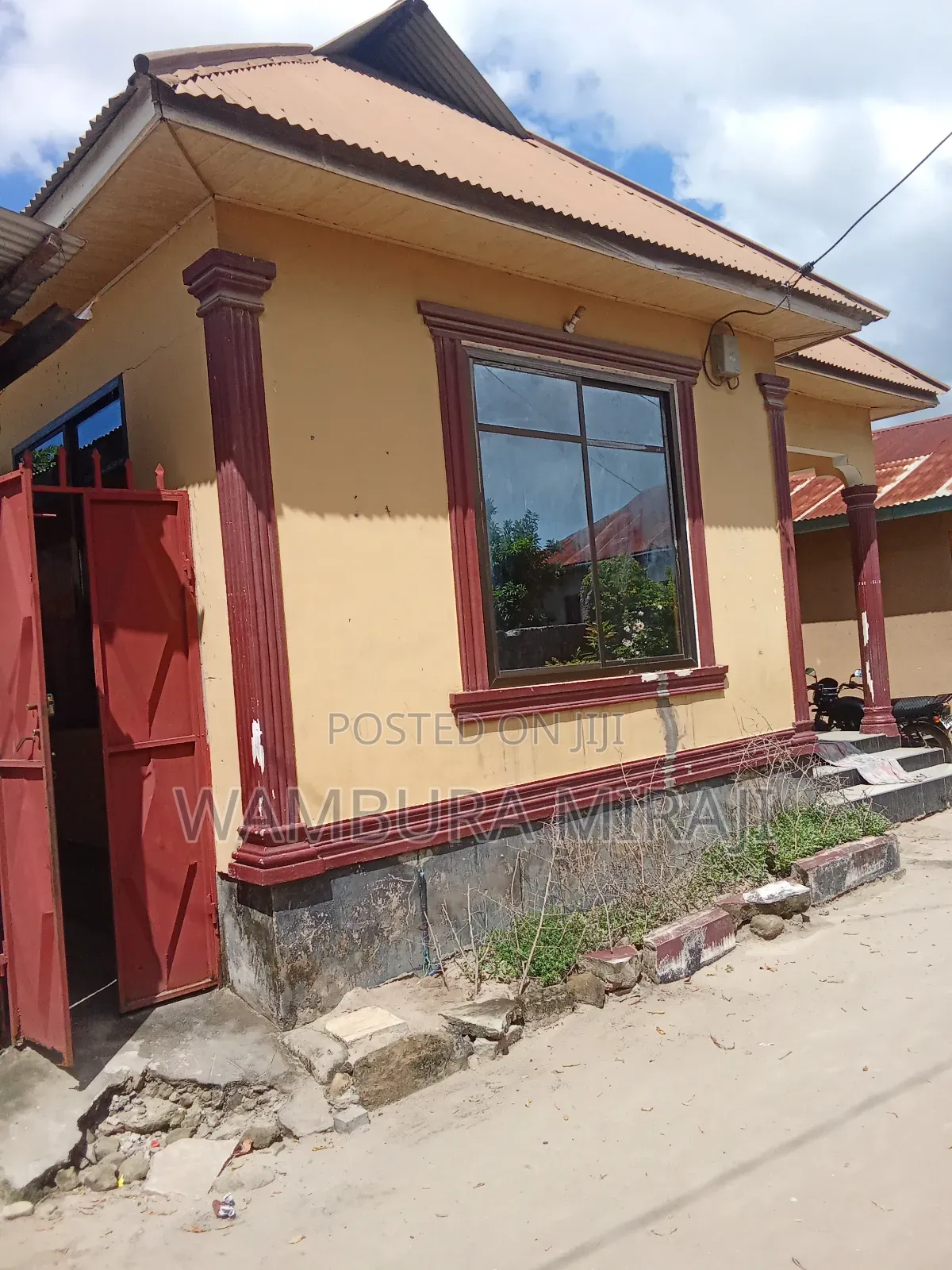 Furnished 4bdrm Block of Flats in Temeke for sale
