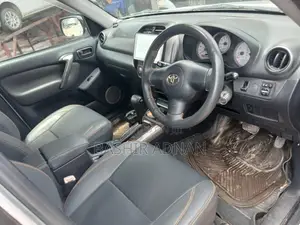 Toyota RAV4 2.0 2005 Silver
