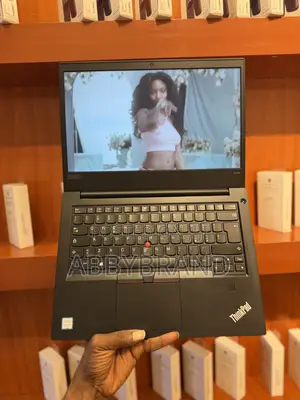 Laptop Lenovo ThinkPad E480 16GB Intel Core i5 SSD 256GB