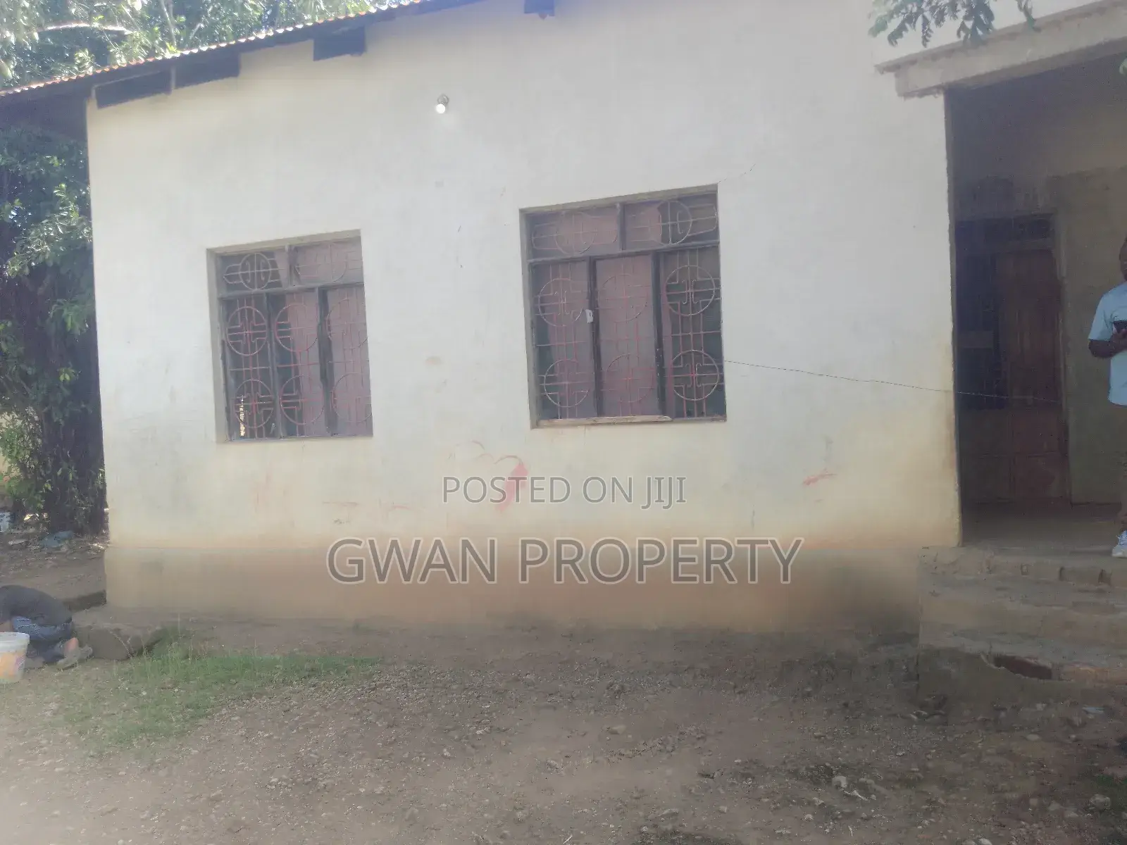 7bdrm Apartment in Kasumulu Boarder, Kyela for sale