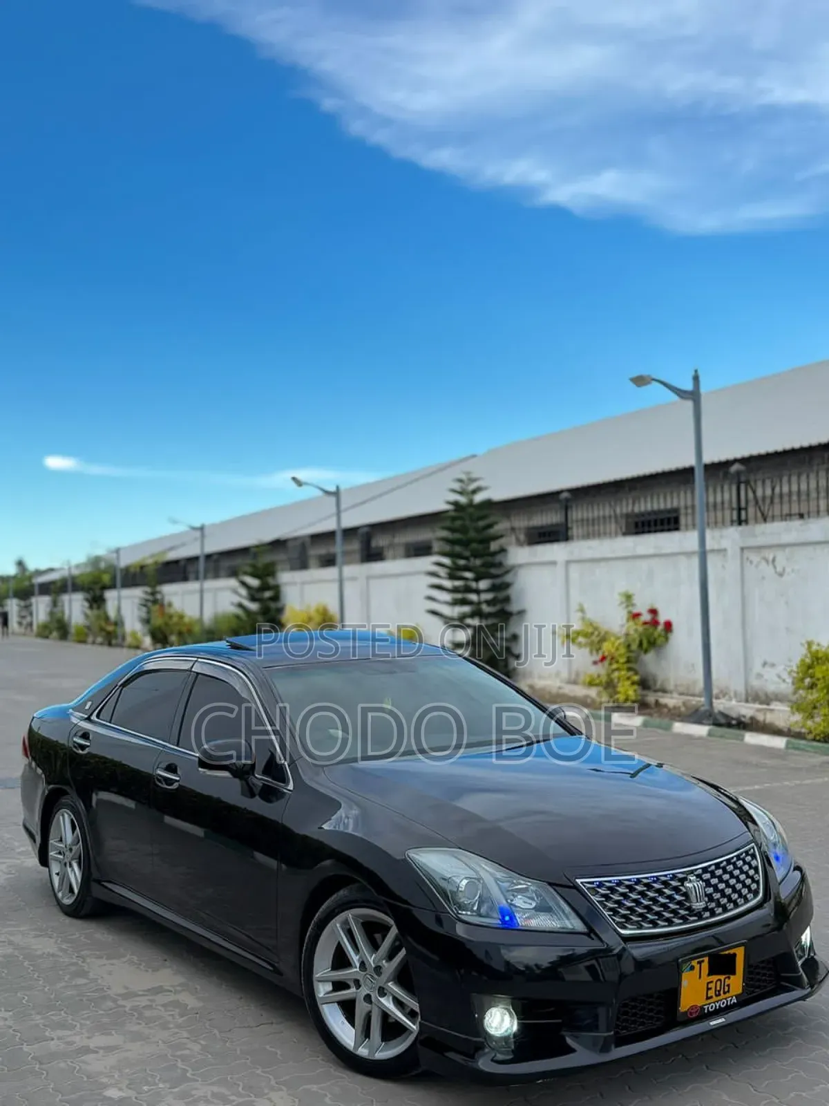 Toyota Crown 2010 Black
