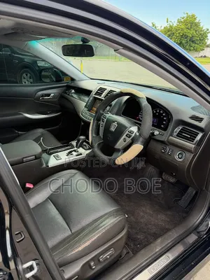 Toyota Crown 2010 Black