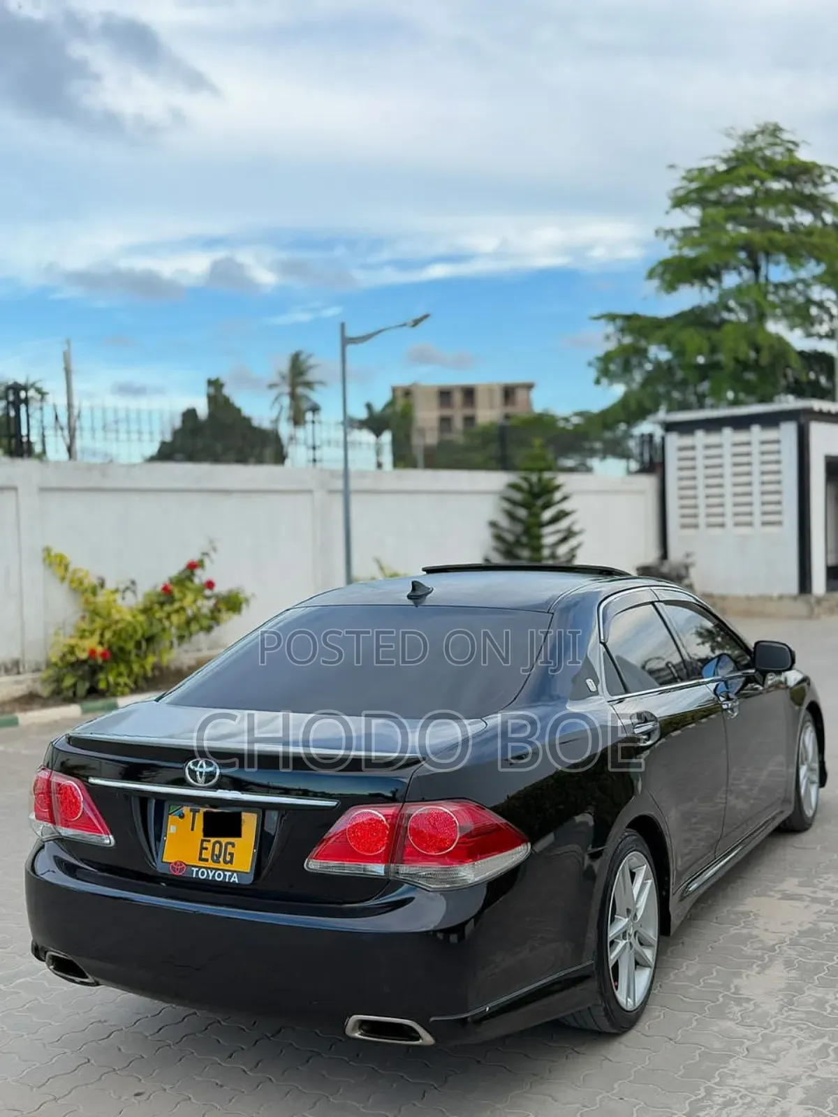 Toyota Crown 2010 Black
