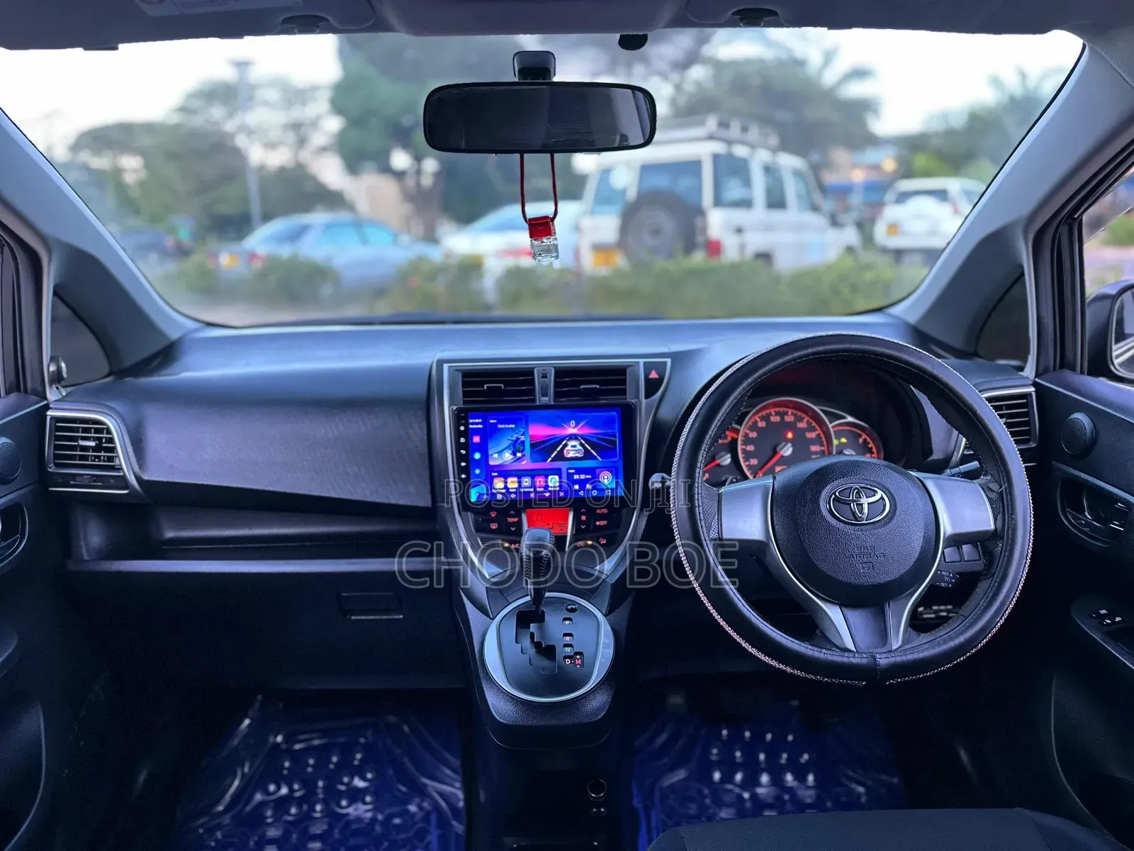 Toyota Ractis 2010 Black