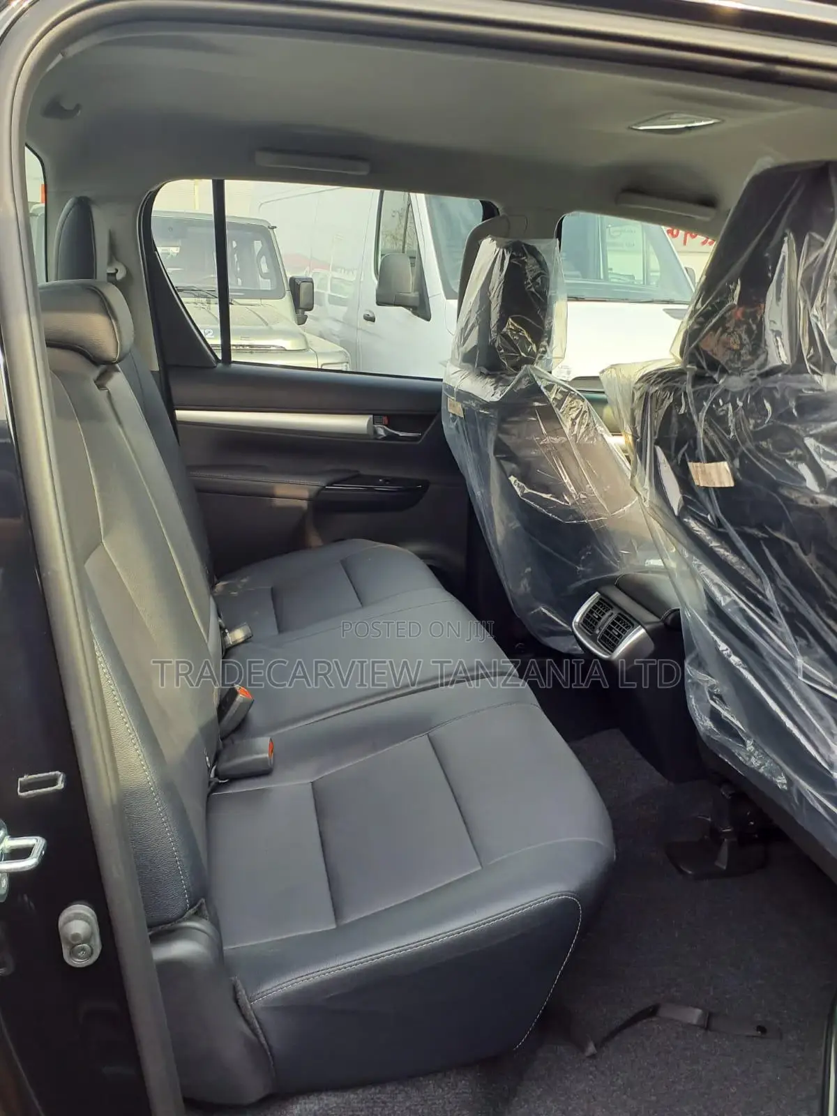 New Toyota Hilux 2025 Black