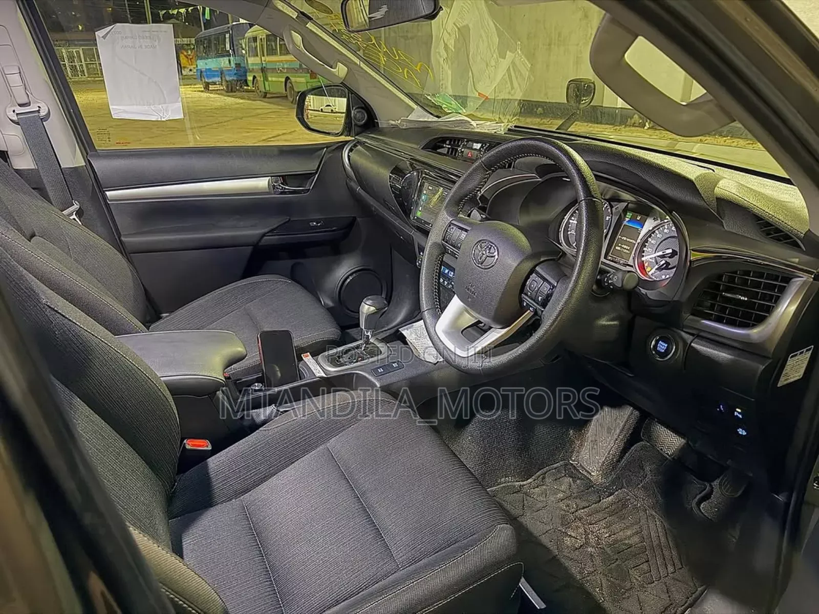 Toyota Hilux Revo Double Cab Deisel 2.4 RWD 2021 Green