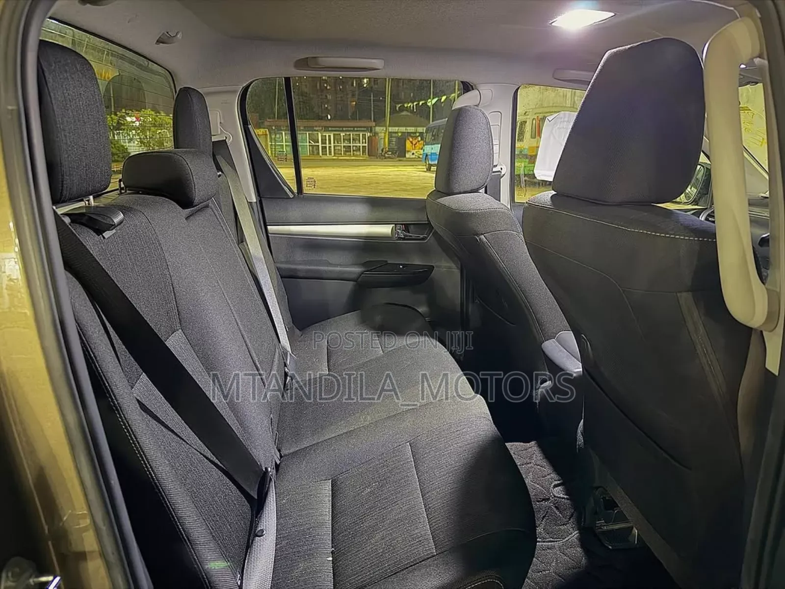 Toyota Hilux Revo Double Cab Deisel 2.4 RWD 2021 Green