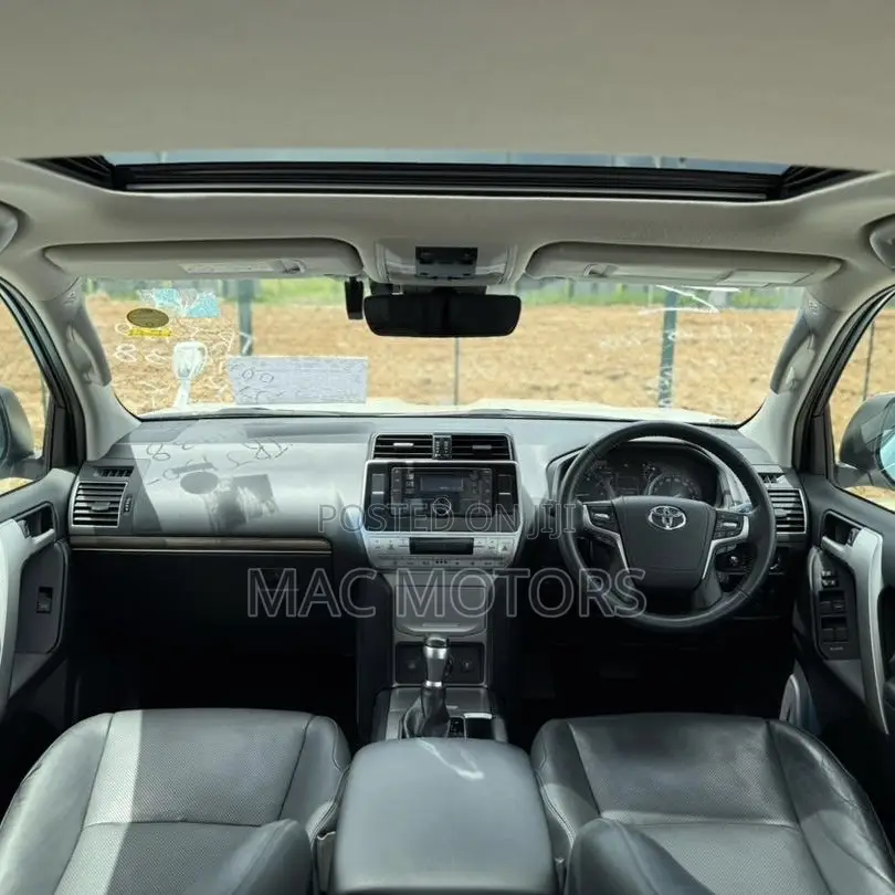 Toyota Land Cruiser Prado 2.7 2019 White