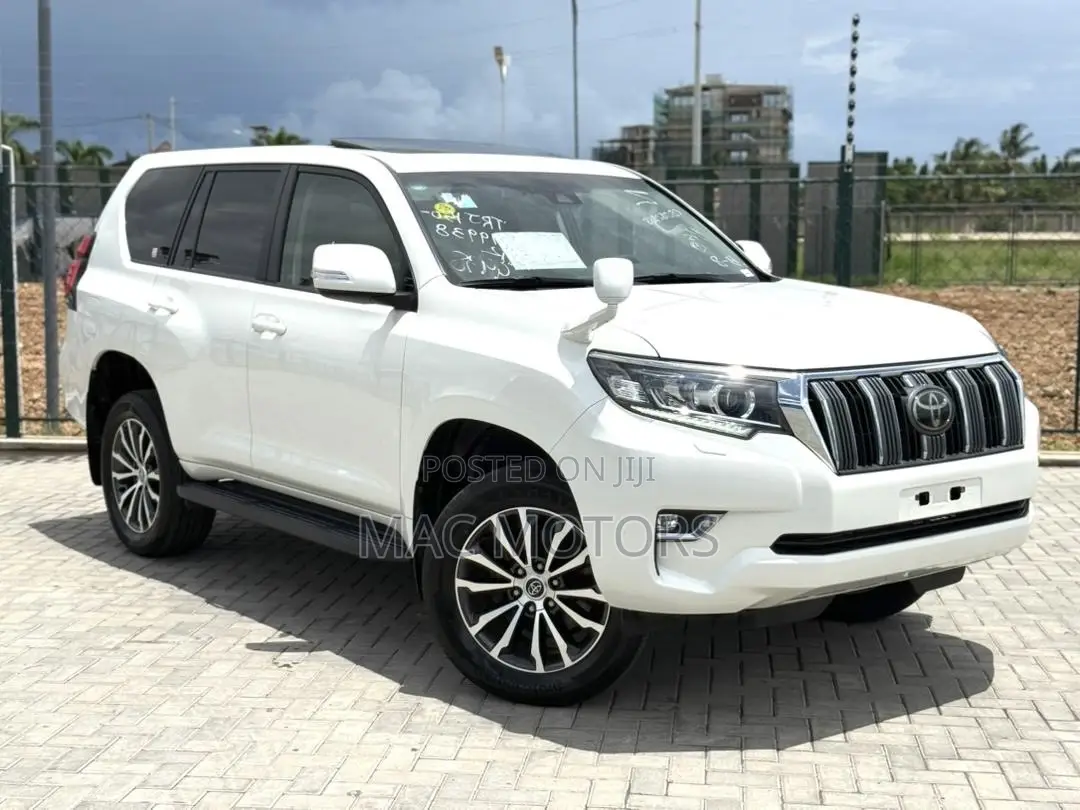 Toyota Land Cruiser Prado 2.7 2019 White