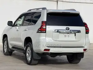 Toyota Land Cruiser Prado 2.8 2018 White