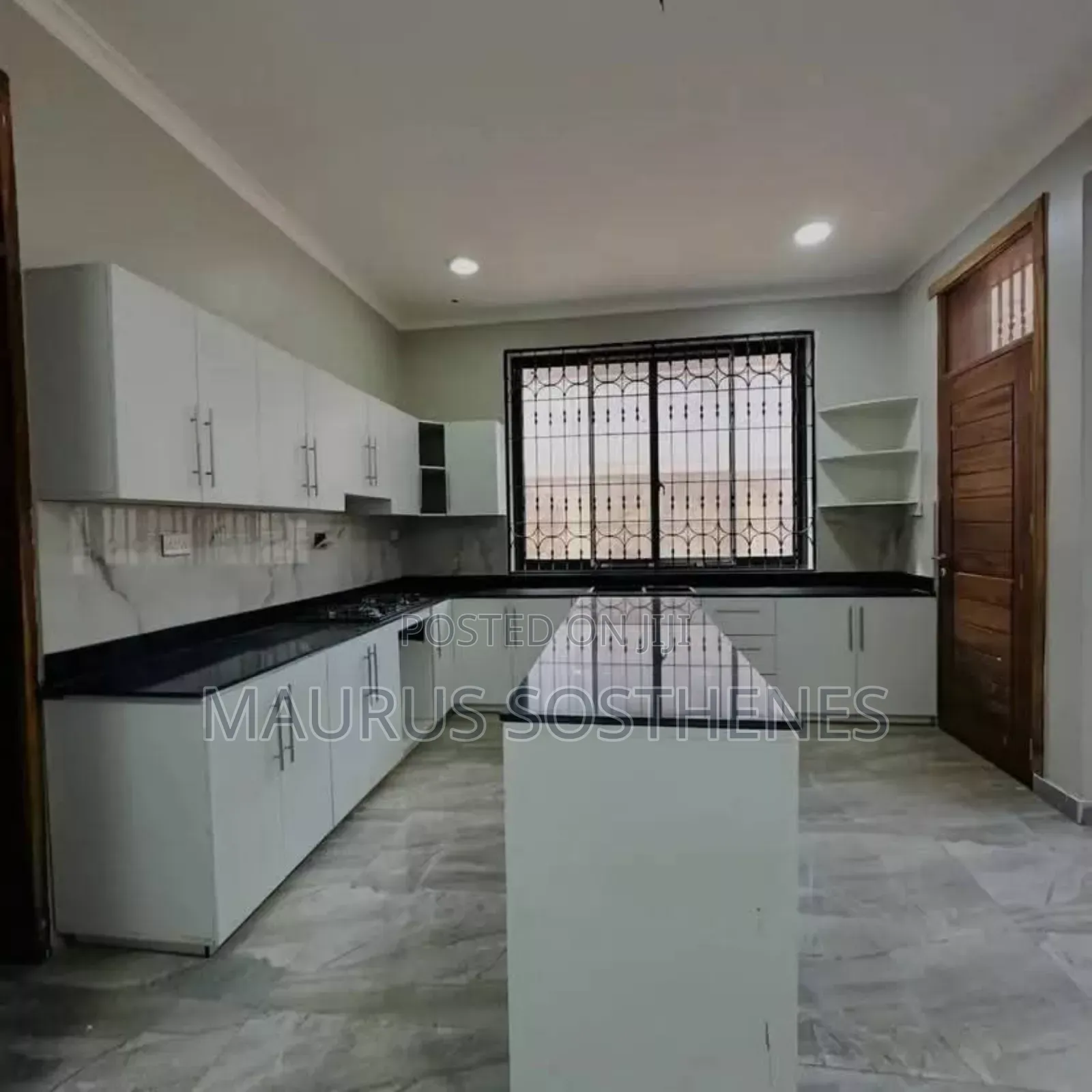 5bdrm House in Segerea for sale