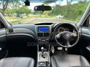 Subaru Forester 2.0D X 2010 Silver