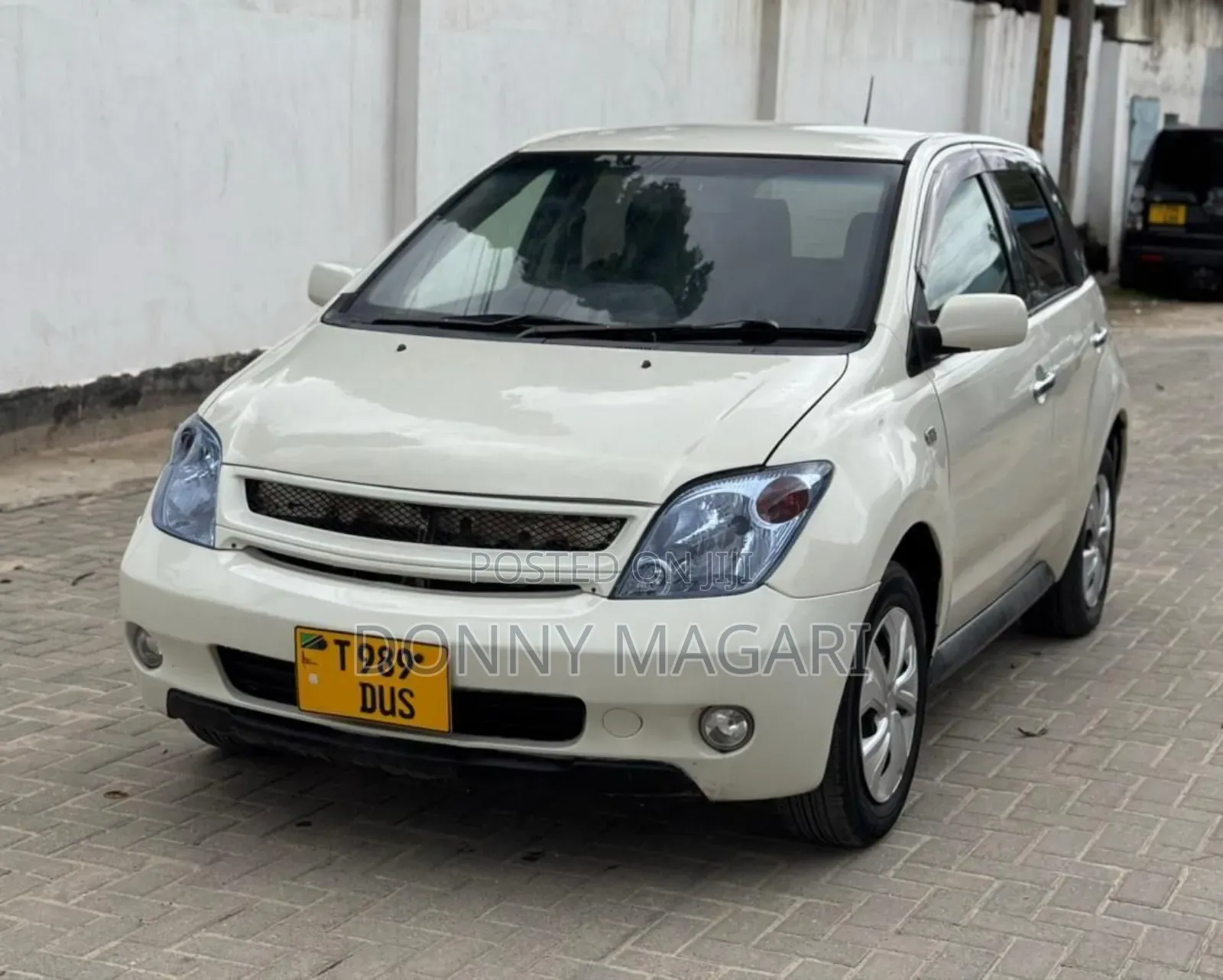 Toyota IST 2004 White