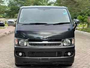 Toyota HiAce 2009 Grey