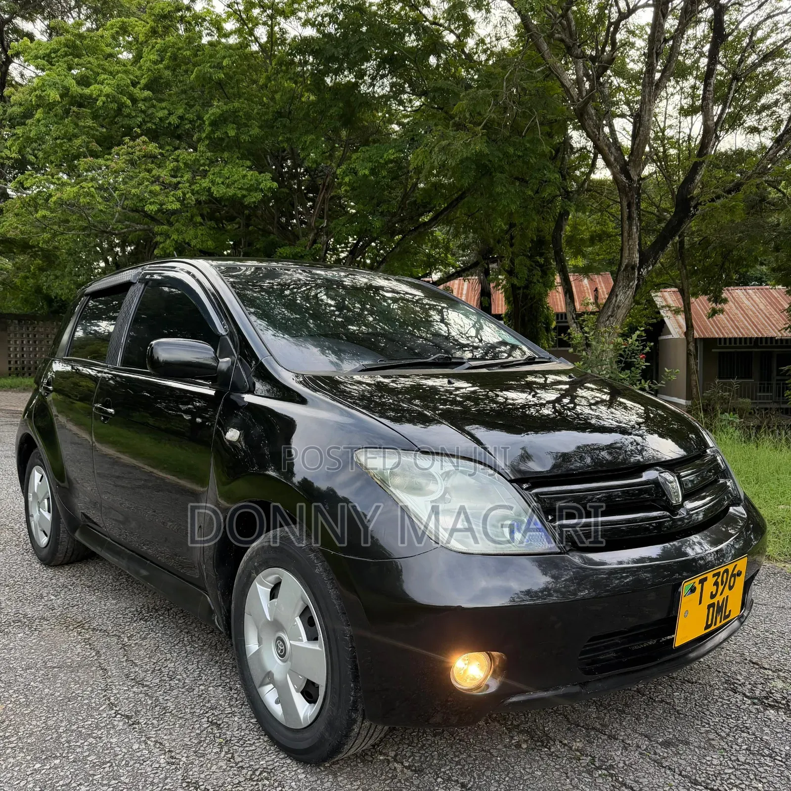 Toyota IST 2004 Black