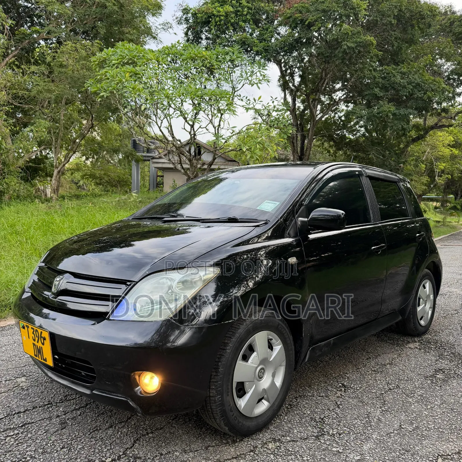 Toyota IST 2004 Black