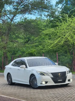 Toyota Crown 2014 Pearl